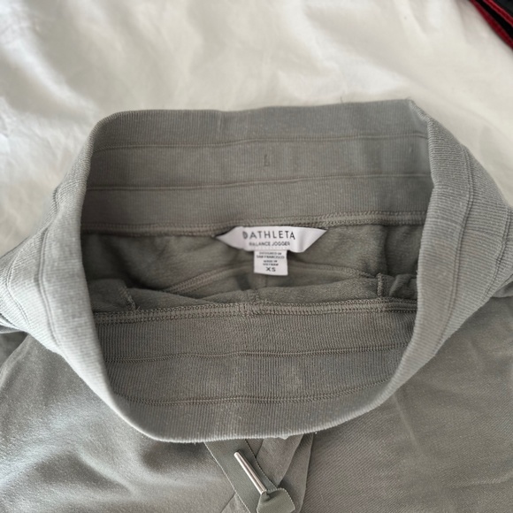 Athleta balance joggers - Picture 3 of 3